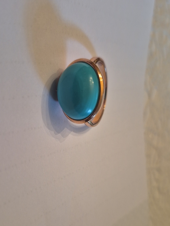 Jewelry - Turquoise Cabochon Ring in Rose Gold Setting. Size 8.5